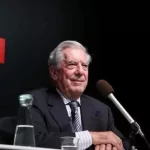 El Instituto Cervantes recibe hoy un legado ‘in memoriam’ de Mario Vargas Llosa
