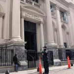 Economía le da al BCRA US$ 2.000 millones de bonos atados al dólar para que tenga más “poder de fuego” en el mercado