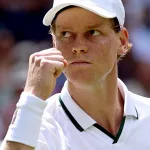 Jannik Sinner y Novak Djokovic ganaron en Wimbledon y se afirmaron como candidatos al título