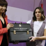 Un marroquí evita la cárcel con un curso de igualdad tras pegar y encerrar a su mujer porque "cocinaba mal"