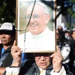 Religiones: el dato que confirma  el fin de la hegemonía católica y el cambio de tendencia que impulsan los jóvenes