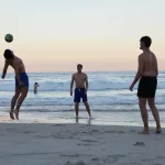 Pese al Mundial en junio cayó 22% la salida de argentinos por turismo