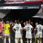 Video: a Tello lo llamaron para cobrar penal y sancionó foul en ataque