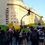 Caos en la 9 de Julio y la Panamericana en protestas por la reforma laboral y FATE: uno de los cortes es liderado por el diputado Del Caño