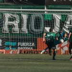 Galdames, otra vez en el ojo de la tormenta en Independiente: del mano a mano errado con Racing al penal fallado