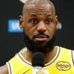 LeBron James habló sobre la posibilidad de jugar junto a sus dos hijos en la NBA