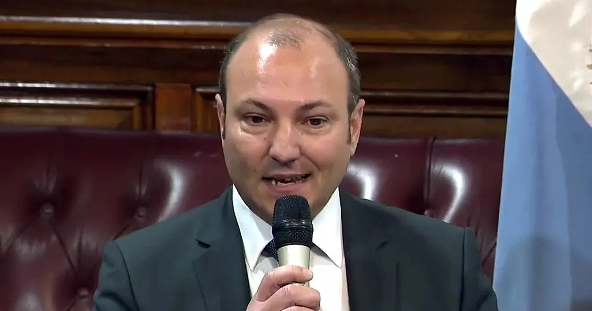 El juez de Rosario Gastón Salmain procesado por pedir coimas sufrió dos revés judiciales