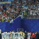 Una crónica desde adentro del estadio: el día más Qatar del Mundial 2026