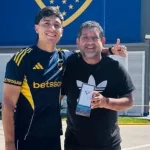 Zeballos pagó la deuda con Paredes: el perfume que terminó en manos del papá del 5 de Boca