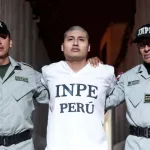 Rapado y vestido de blanco: así trasladan a “Pequeño J” a la Argentina para ser indagado por el triple crimen de Florencio Varela