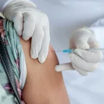 El Gobierno adelantó la campaña de vacunación antigripal por la circulación de la nueva variante H3N2 en la Argentina