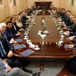 Javier Milei reunió a 20 gobernadores: clima “positivo” y promesas de diálogo para encarar las reformas tributaria, laboral y penal