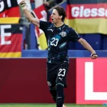 Galarza Fonda, de borrado en River a una de las figuras en la histórica eliminación de Paraguay a Alemania en el Mundial