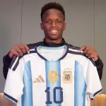 Nació en Haití, sobrevivió al terremoto en un orfanato y hoy sueña con la Selección: Kiki Ramos con Olé