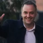 Revelan más detalles del viaje a Nueva York de Adorni con su esposa: volvieron en primera clase y pagaron US$ 5154 por el ticket de ella