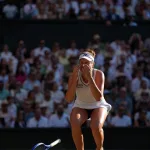 De los cinco match points perdidos a la gloria: Noskova salió campeona de Wimbledon en una final 100% checa