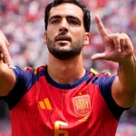 Mikel Merino: el “reto mayúsculo” de marcar a Messi y la foto viral con Yamal