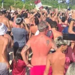 Banderazo y comunicado anti racismo de Lanús en la previa de la Recopa con Flamengo